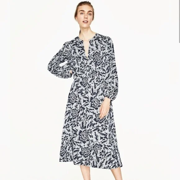 zara blue printed midi dress POPLIN PRINT MIDI DRESS - Blue / White